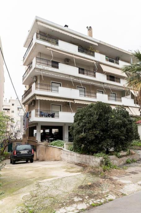 Apartment At Ano Glifada. เอเธนส์ ภายนอก รูปภาพ