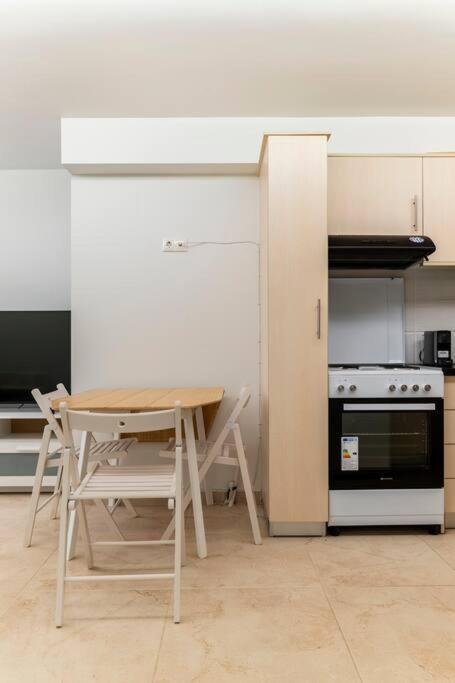 Apartment At Ano Glifada. เอเธนส์ ภายนอก รูปภาพ