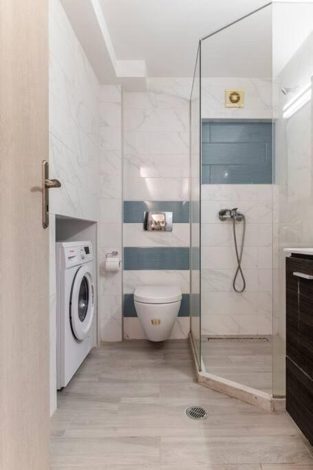Apartment At Ano Glifada. เอเธนส์ ภายนอก รูปภาพ